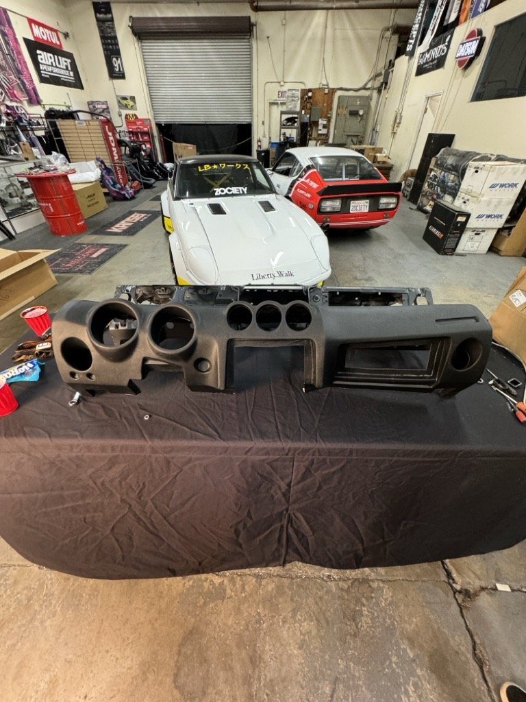 Datsun 240z 260z 280z gauges — Lunar Loox